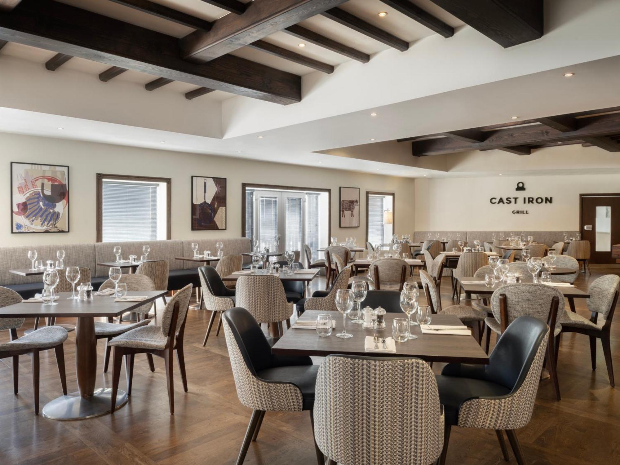 Delta Hotels By Marriott Tudor Park Country Club Мейдстън Екстериор снимка
