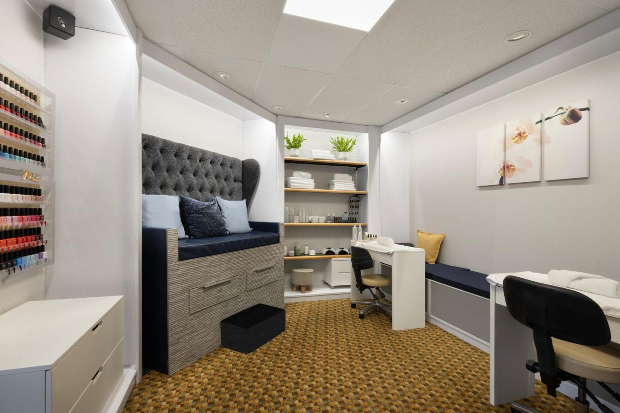 Delta Hotels By Marriott Tudor Park Country Club Мейдстън Екстериор снимка