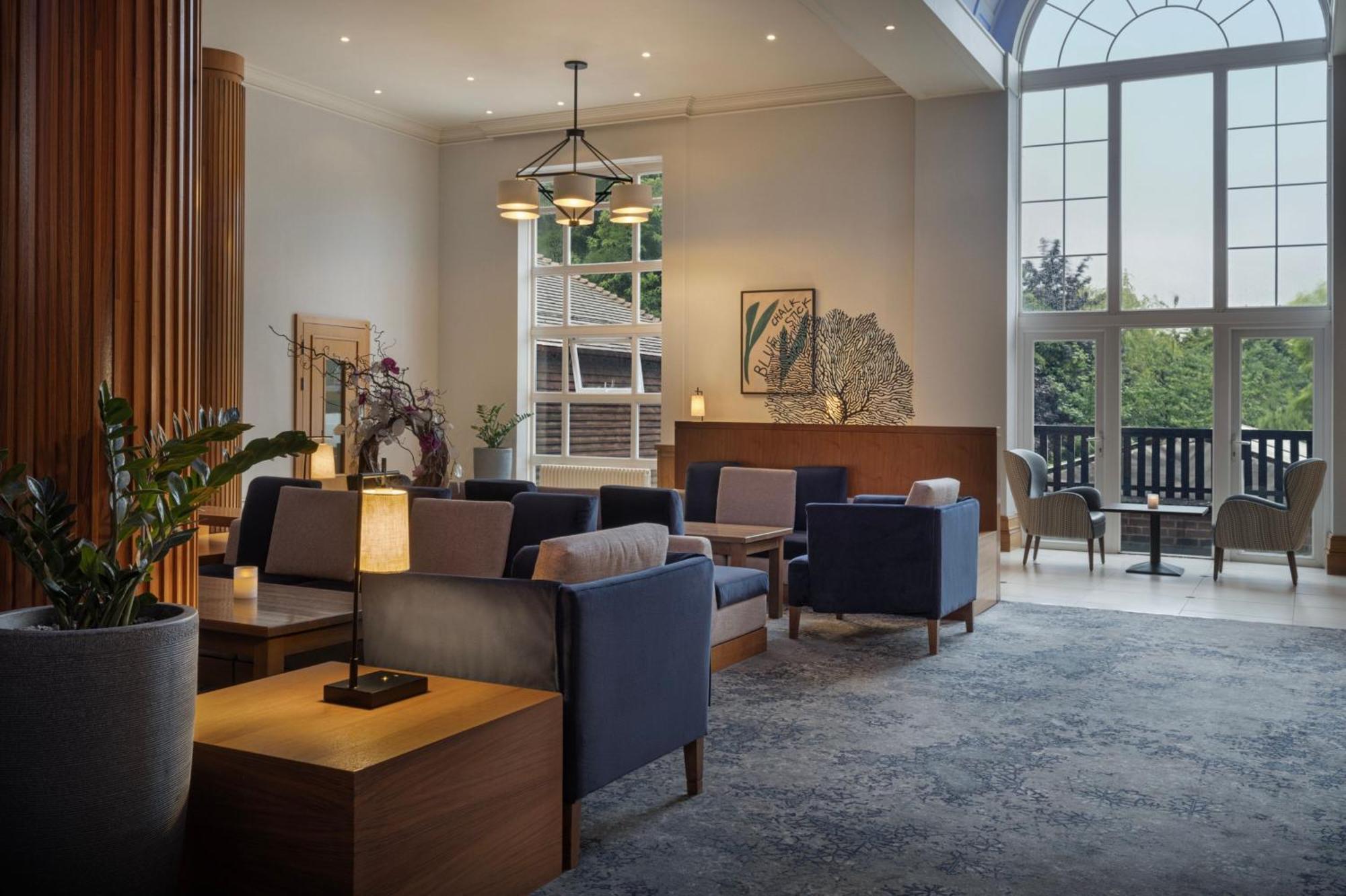 Delta Hotels By Marriott Tudor Park Country Club Мейдстън Екстериор снимка