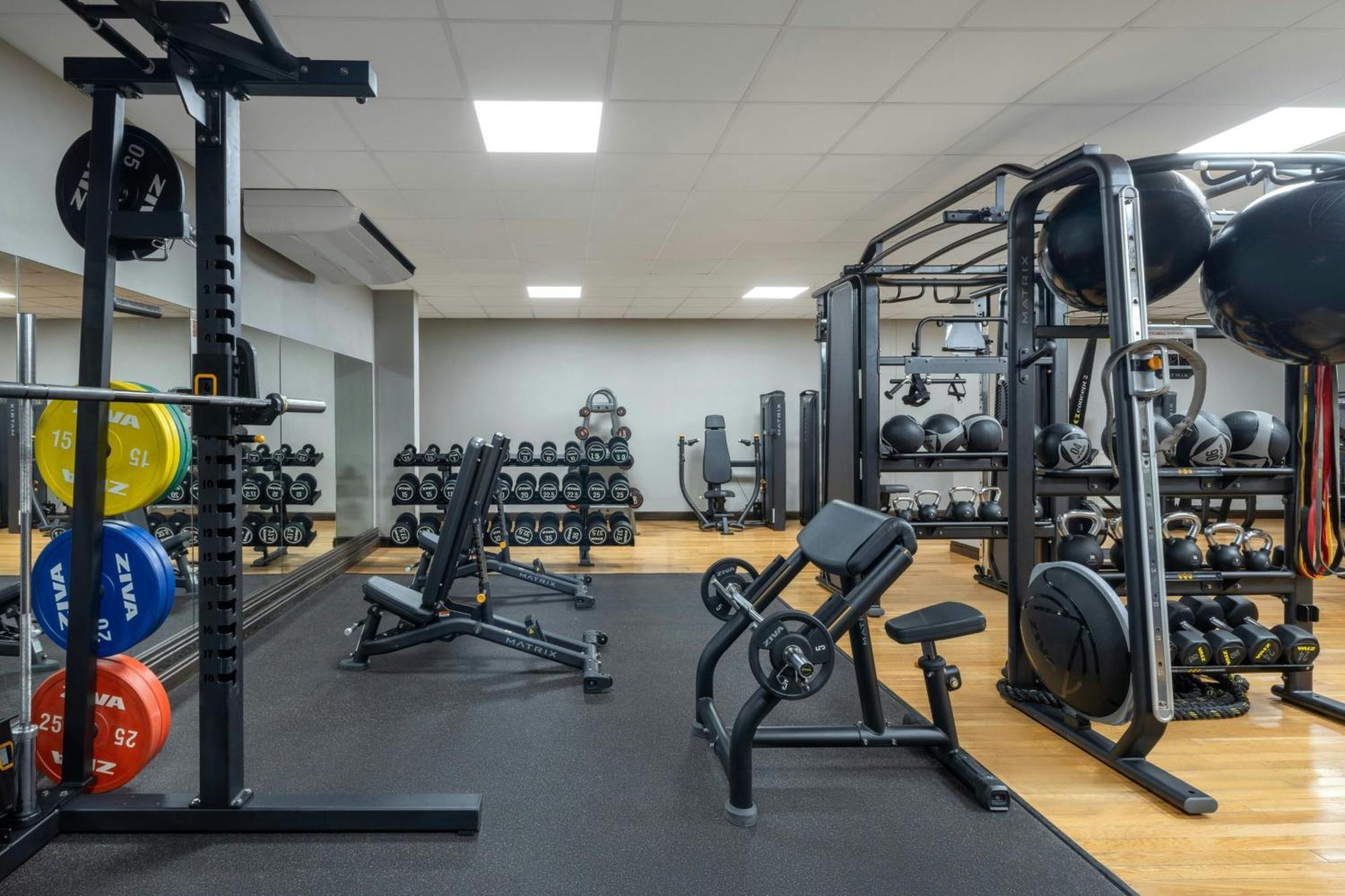 Delta Hotels By Marriott Tudor Park Country Club Мейдстън Екстериор снимка